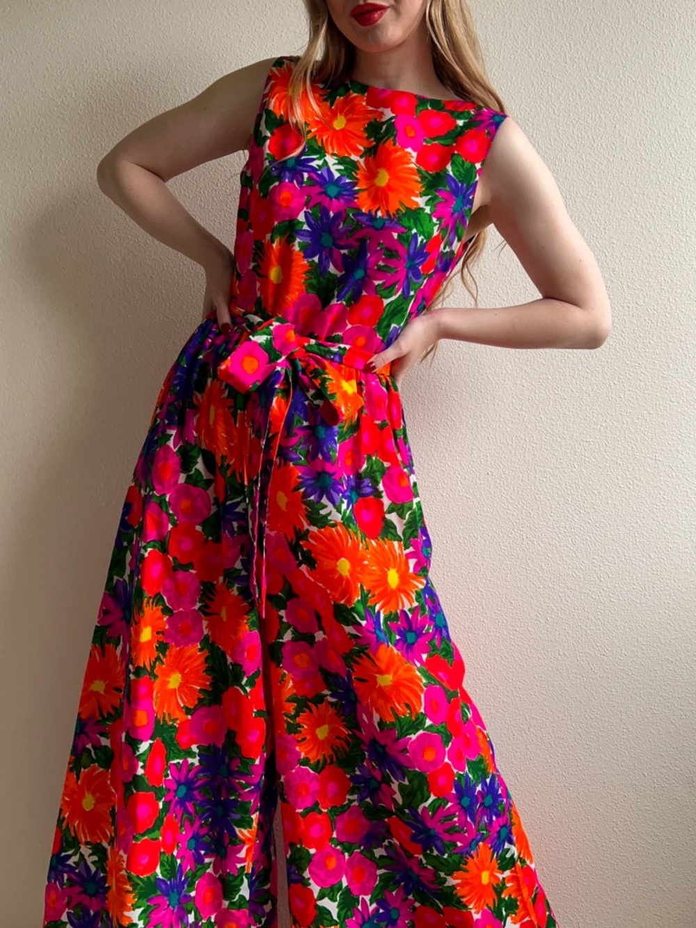 Vibrant Vintage 1960s Retro Floral Pint Jumpsuit (M)